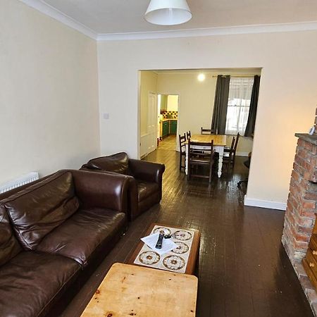 Sherwood Terrace 3 Bedroom 1 Double Bed 4 Single Beds Entire Property Contractors Welcome Boston Bagian luar foto